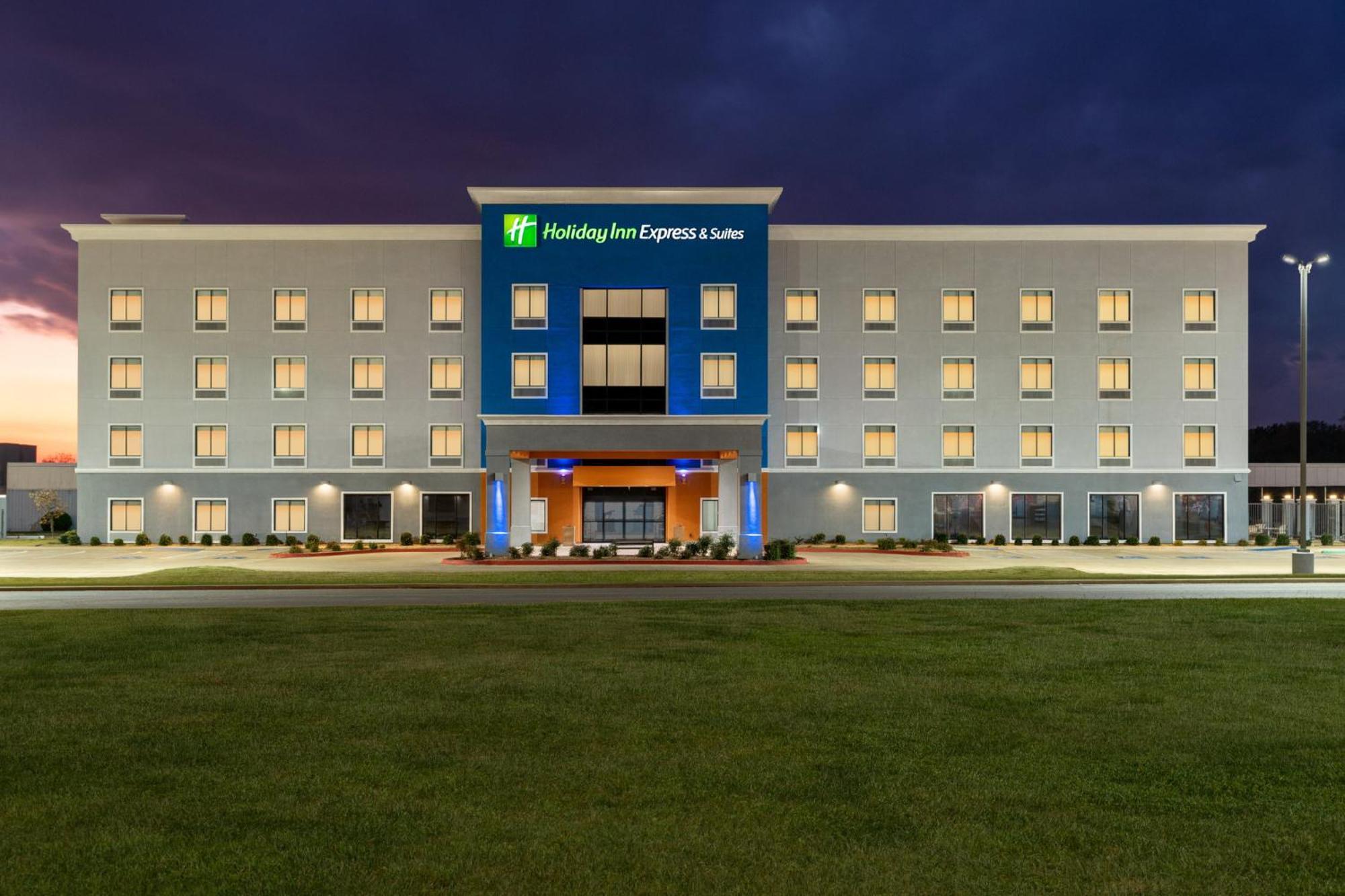 Express & Forrest By Ihg Hotel